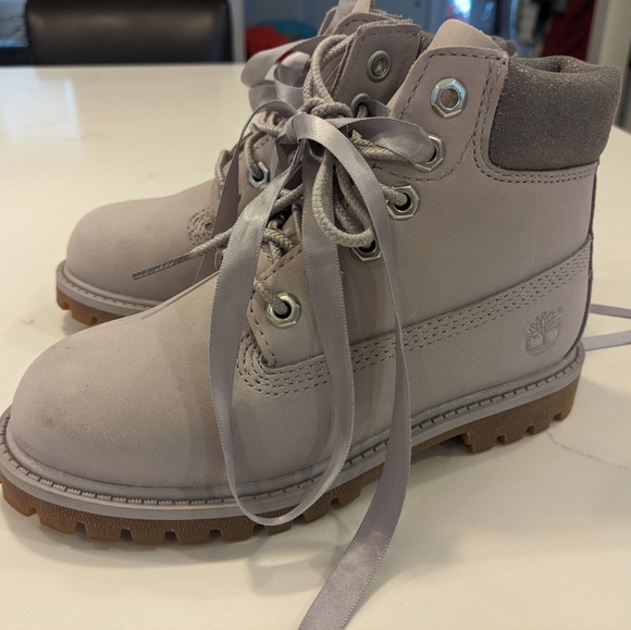 Cute Girls Timberland Waterproof Boots - Picture 2 of 8